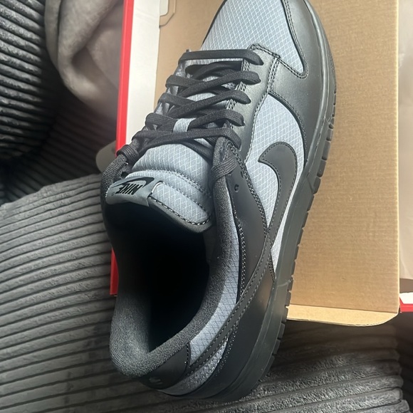 Nike low 1 retro SE dunk straight from the box not used at...
